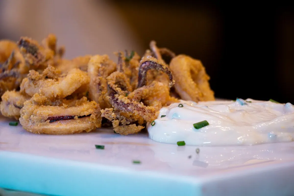 Fresh small squid, Andalusian style