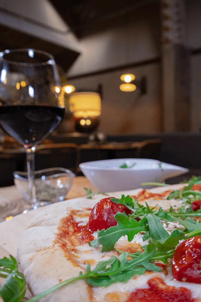 Pizza with fresh rocket